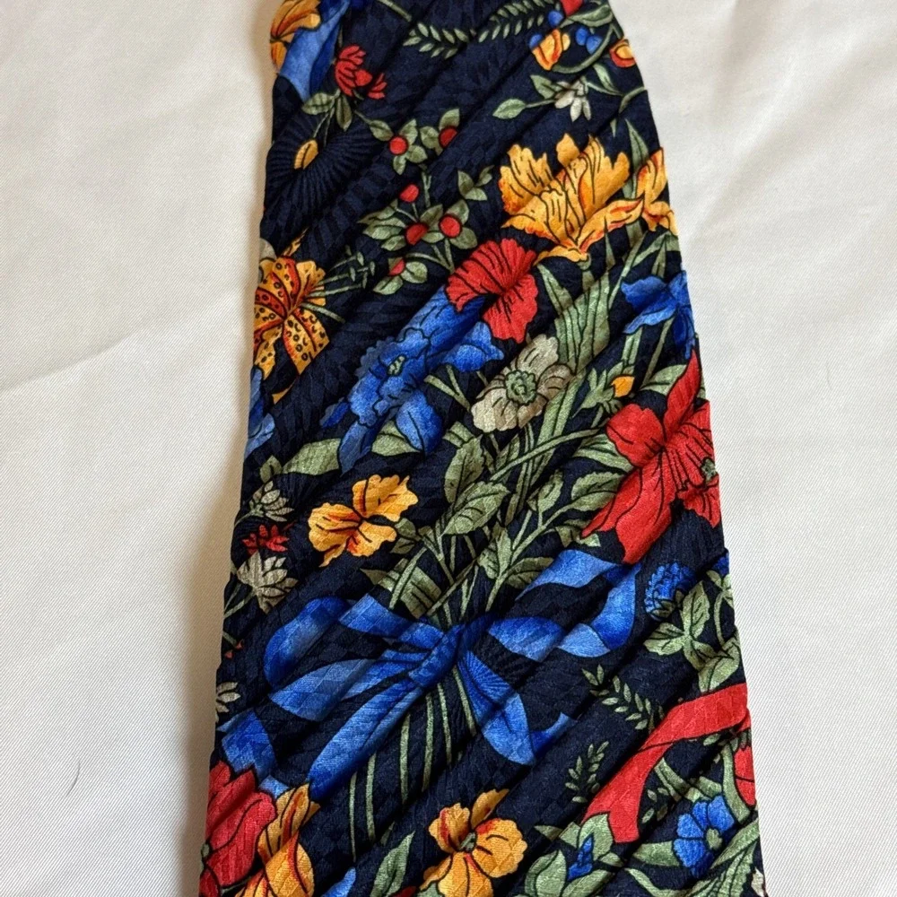 BURDI Chicago Men's Silk XL Necktie ITALY Designer Floral Red/Blue/Gold‎ EUC